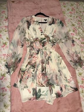 EXPRESS Floral Wrap Mini Dress — Soft Pink & Green Print Size Large
